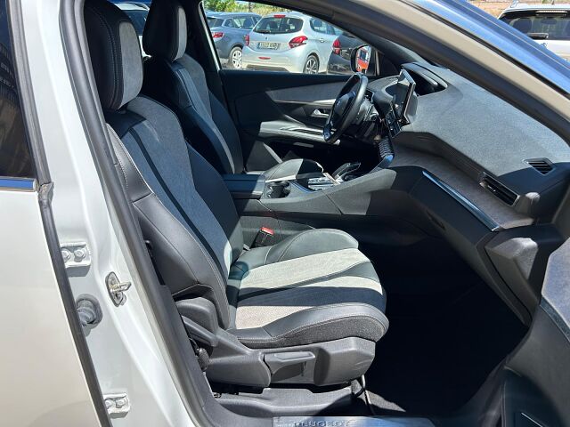 PEUGEOT 3008 GT 1.6 PHEV AUTO SPANISH LHD IN SPAIN 47000 MILES 1 OWNER 2021